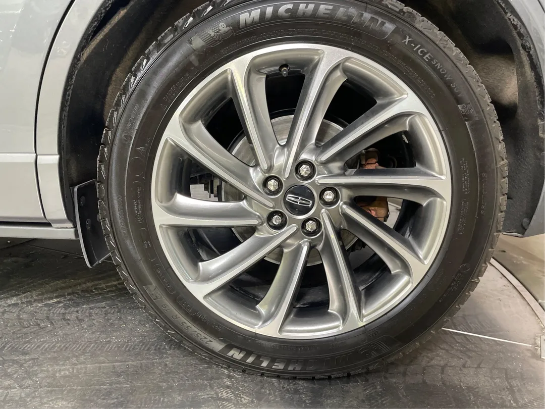 2022 Lincoln Corsair — photo 6