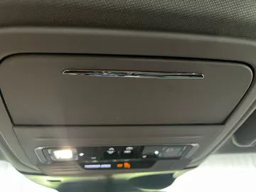 2022 Lincoln Corsair - image 16