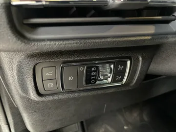 2022 Lincoln Corsair - image 19