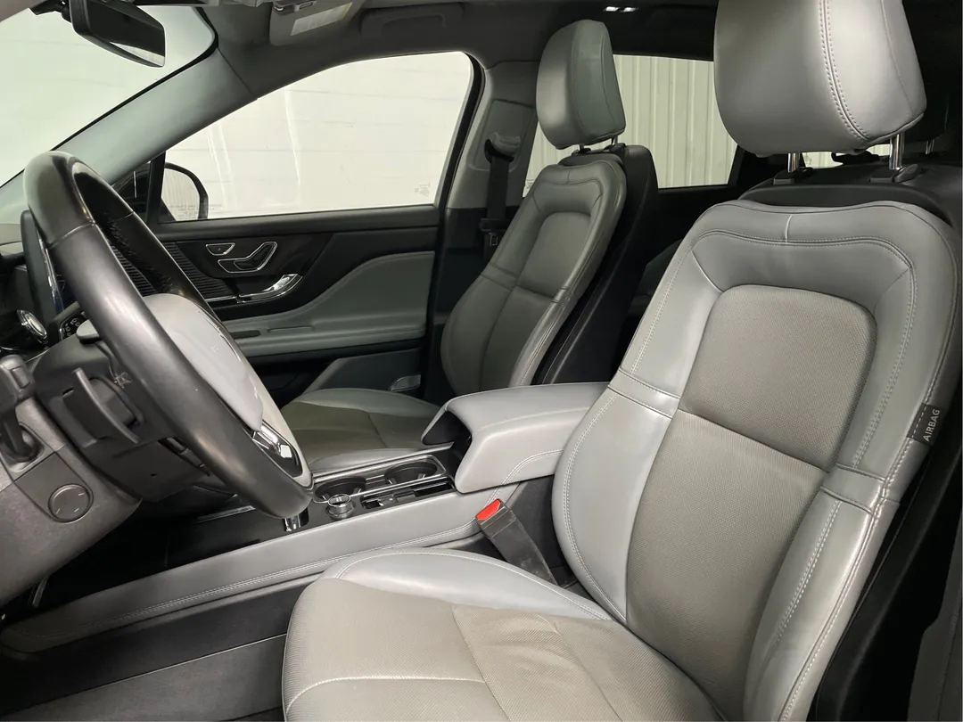2022 Lincoln Corsair — photo 3