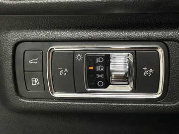 2022 Lincoln Corsair - image 18