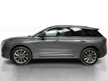2022 Lincoln Corsair - image 11