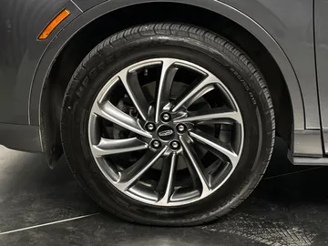 2022 Lincoln Corsair - image 7