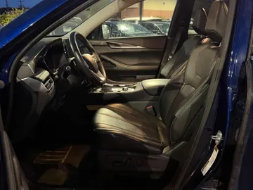2025 INFINITI QX60 - image 8