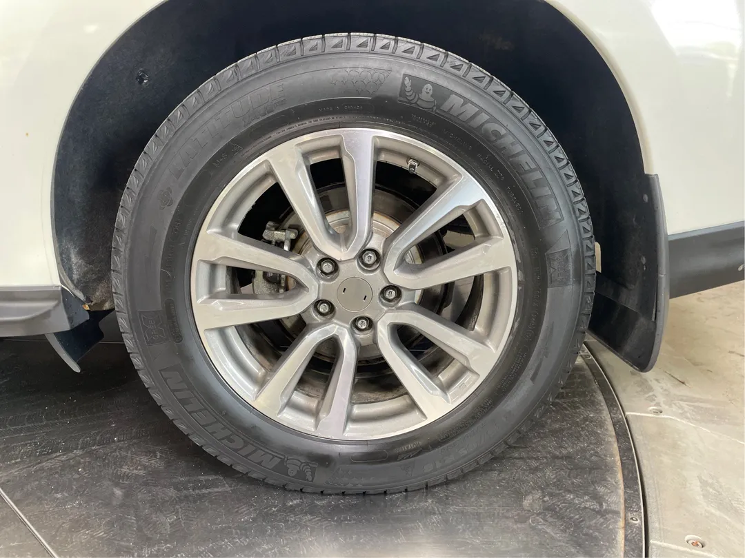 2016 Nissan Pathfinder — photo 5