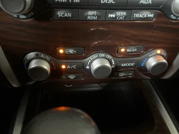 2016 Nissan Pathfinder - image 22