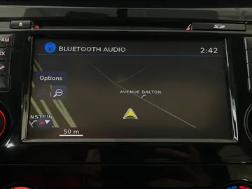 2015 Nissan Rogue - image 22