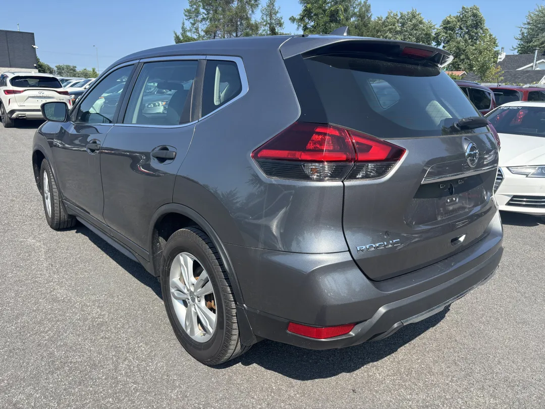 2018 Nissan Rogue — photo 3