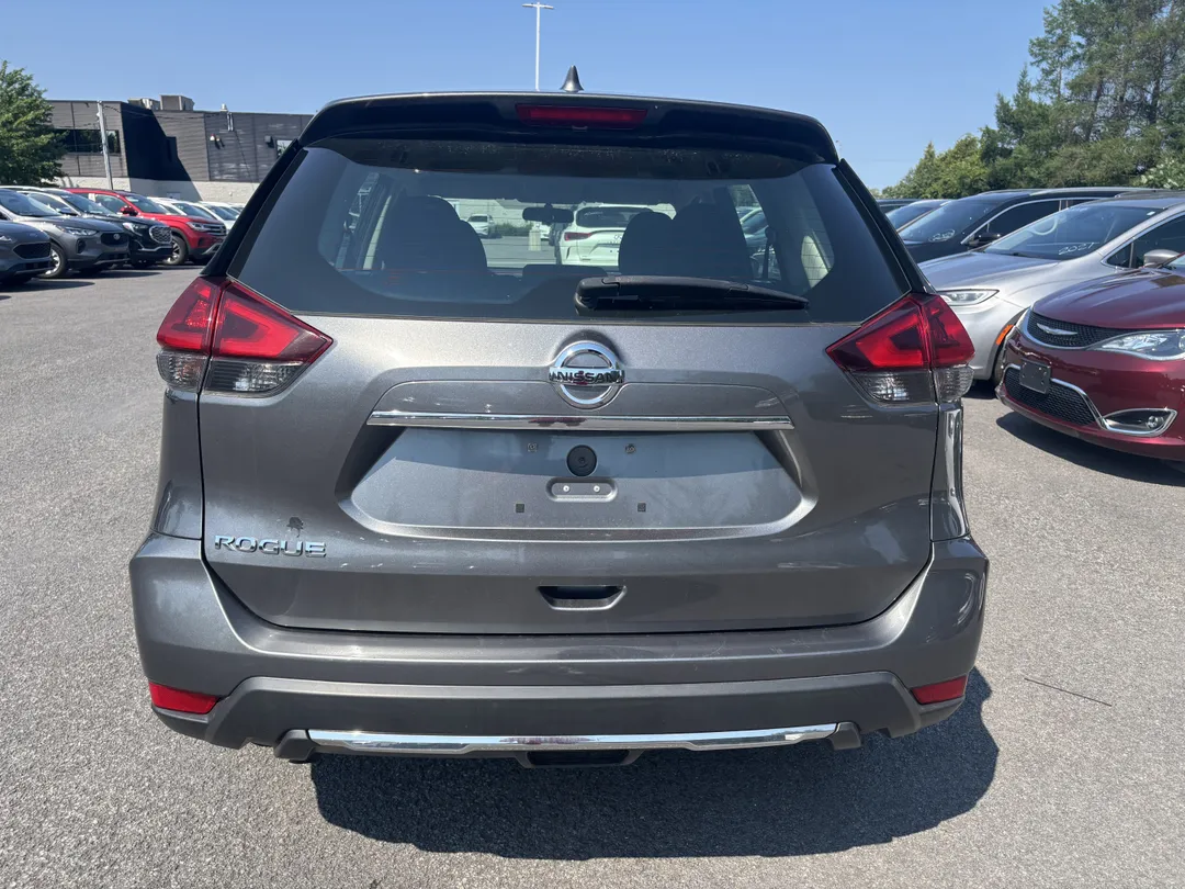 2018 Nissan Rogue — photo 5