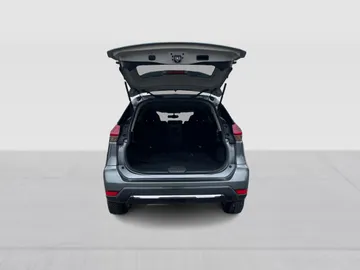 2020 Nissan Rogue - image 13