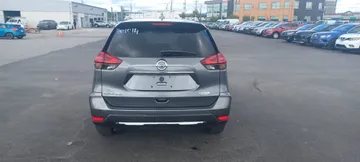 2020 Nissan Rogue - image 7