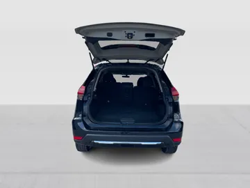 2020 Nissan Rogue - image 13