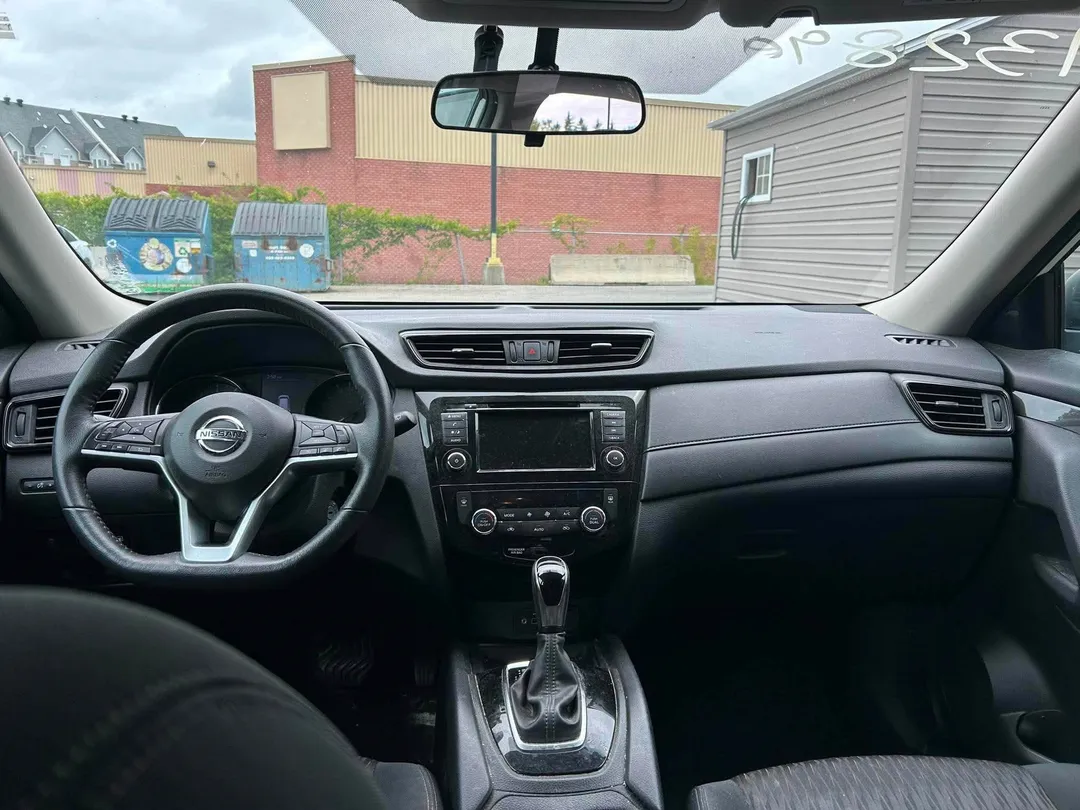 2020 Nissan Rogue — photo 8