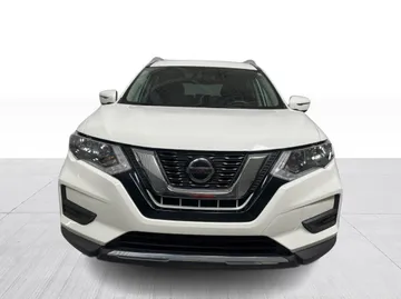 2020 Nissan Rogue - image 8