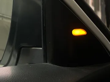 2020 Nissan Rogue - image 18
