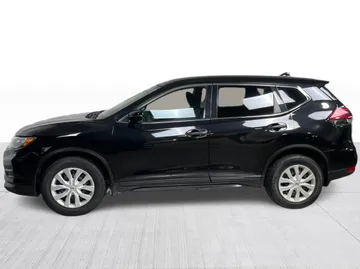 2018 Nissan Rogue - image 8