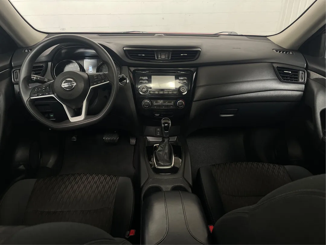 2017 Nissan Rogue — photo 4