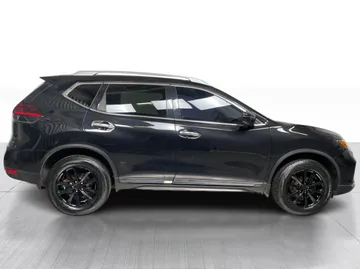 2019 Nissan Rogue - image 2