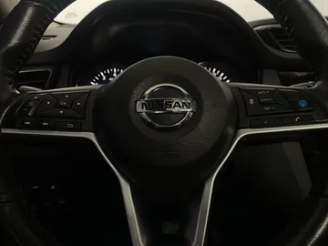 2019 Nissan Rogue - image 19