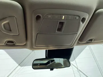2020 Nissan Rogue - image 16