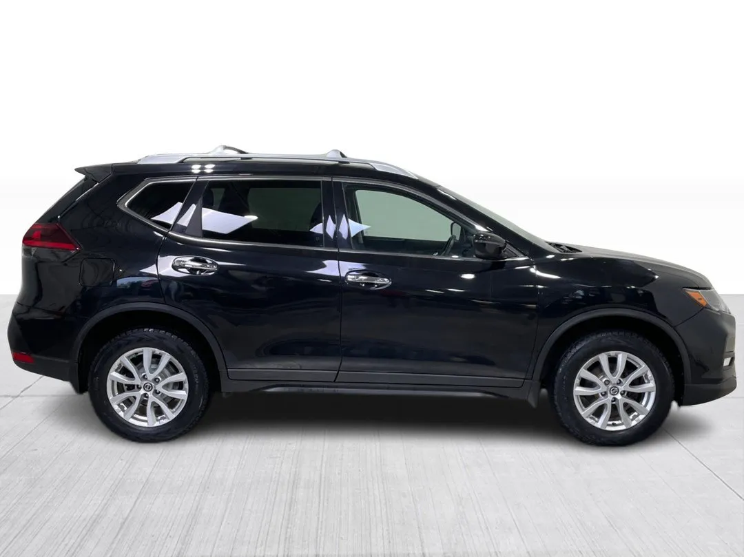 2019 Nissan Rogue — photo 2