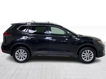 2019 Nissan Rogue - image 2