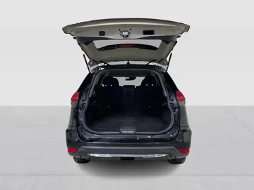 2019 Nissan Rogue - image 12