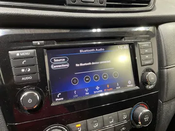 2019 Nissan Rogue - image 24