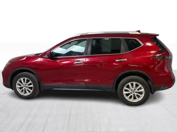 2020 Nissan Rogue - image 9