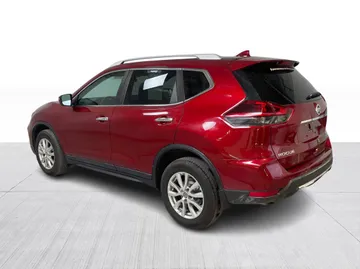 2020 Nissan Rogue - image 10