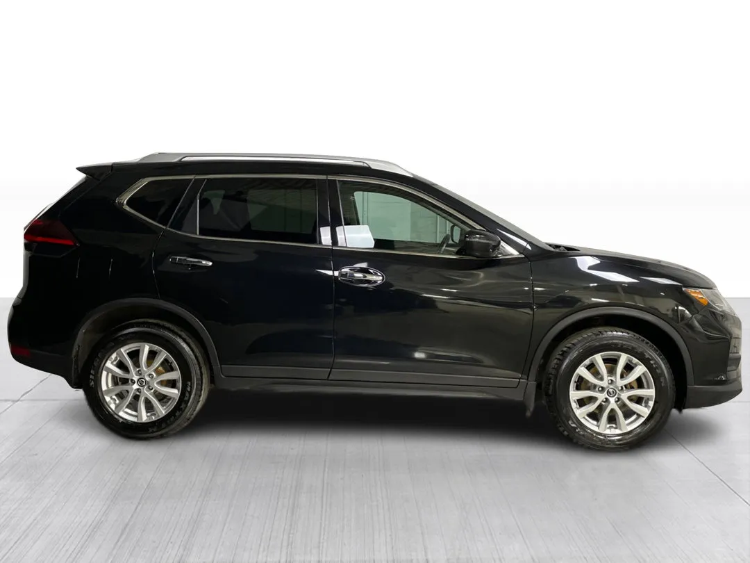2020 Nissan Rogue — photo 8