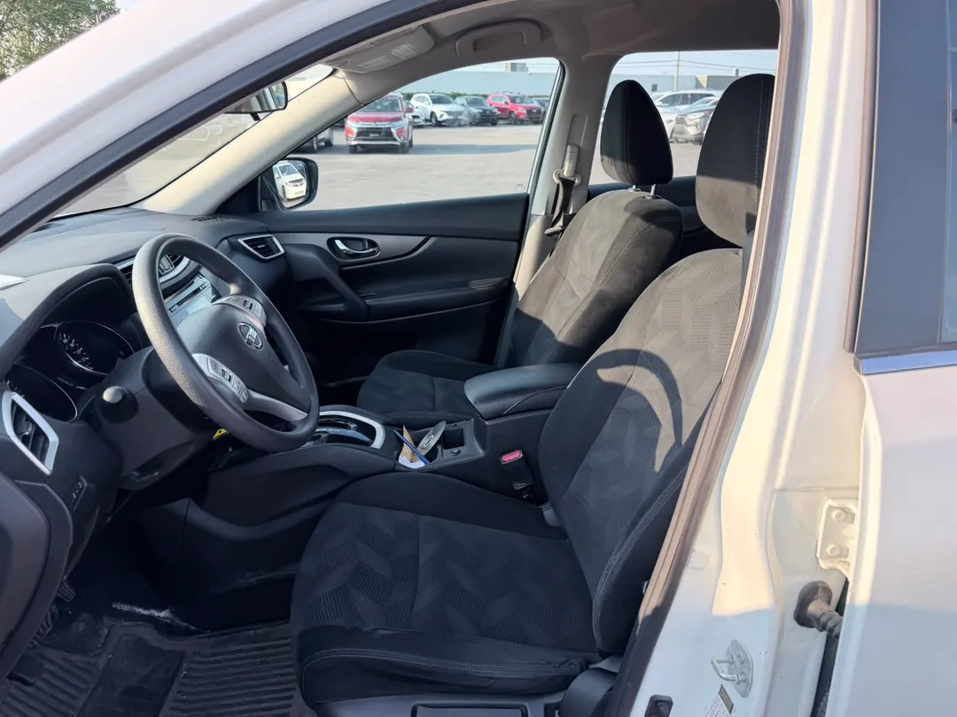 2015 Nissan Rogue — photo 6