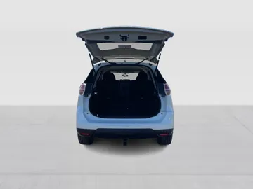 2015 Nissan Rogue - image 12