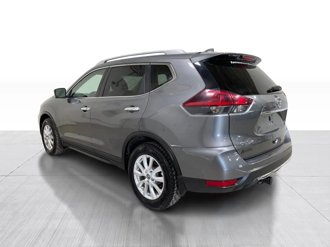 2018 Nissan Rogue — photo 5