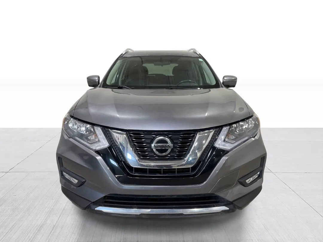 2018 Nissan Rogue — photo 2