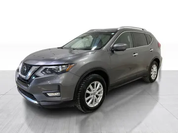 2018 Nissan Rogue - image 3