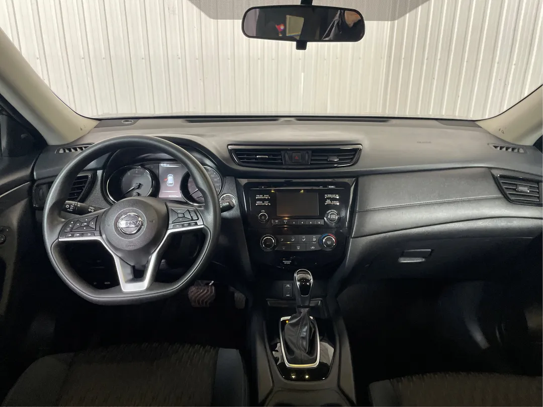 2017 Nissan Rogue — photo 4