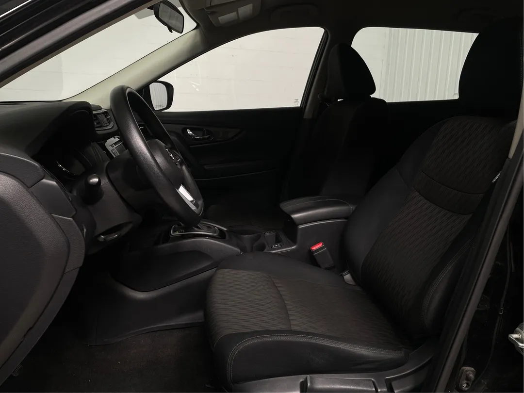 2018 Nissan Rogue — photo 3