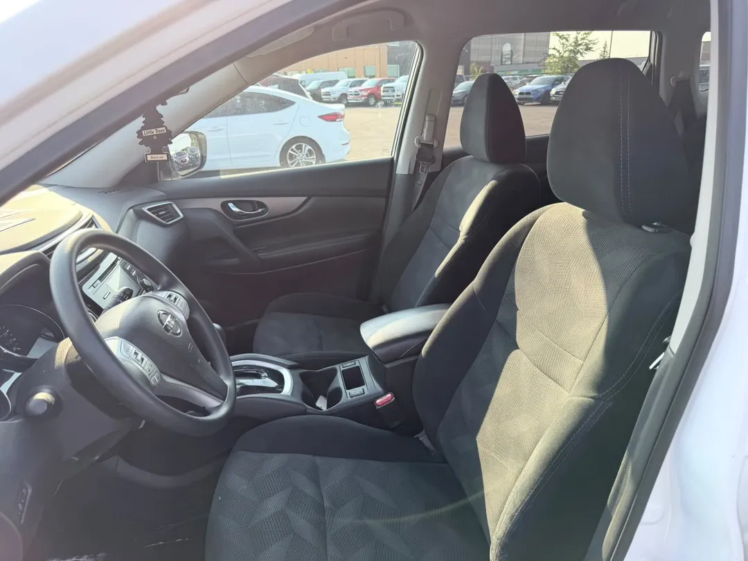 2016 Nissan Rogue — photo 7