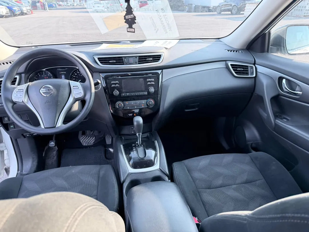 2016 Nissan Rogue — photo 8