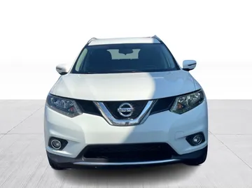 2016 Nissan Rogue - image 7