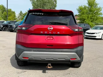 2022 Nissan Rogue - image 4