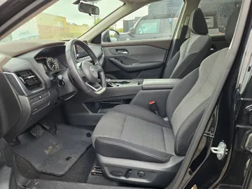 2021 Nissan Rogue - image 8