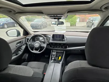2021 Nissan Rogue - image 9