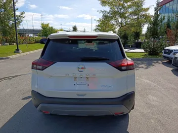 2021 Nissan Rogue - image 6