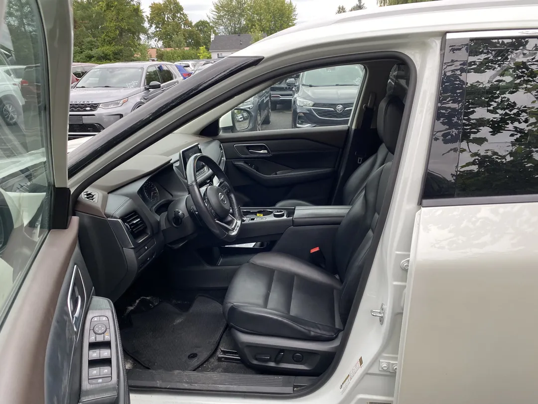 2021 Nissan Rogue SV, photo 7