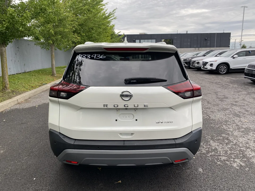 2021 Nissan Rogue SV, photo 5