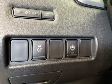 2021 Nissan Murano - image 28