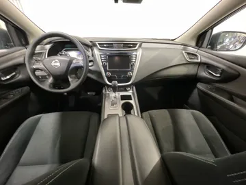 2021 Nissan Murano - image 4