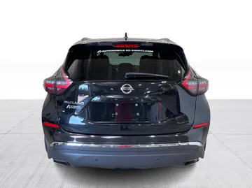 2021 Nissan Murano - image 12